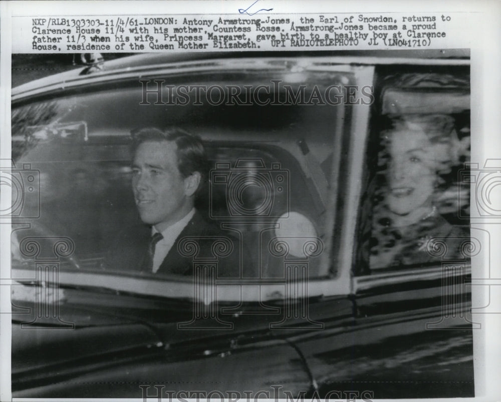 1961 Press Photo Antony Armstrong-Jone, The Earl of Snowdown wit his mother