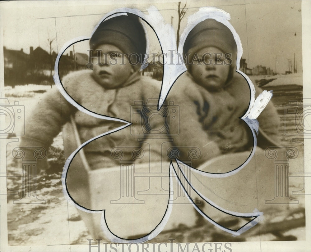 1939 Press Photo Twins Donald &amp; David Peterson Celebrate St. Patrick&#39;s Day