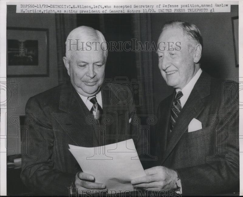 Load image into Gallery viewer, 1952 Press Photo Charles E. Wilson, Harlow H. Curtice in Detroit - nef43661
