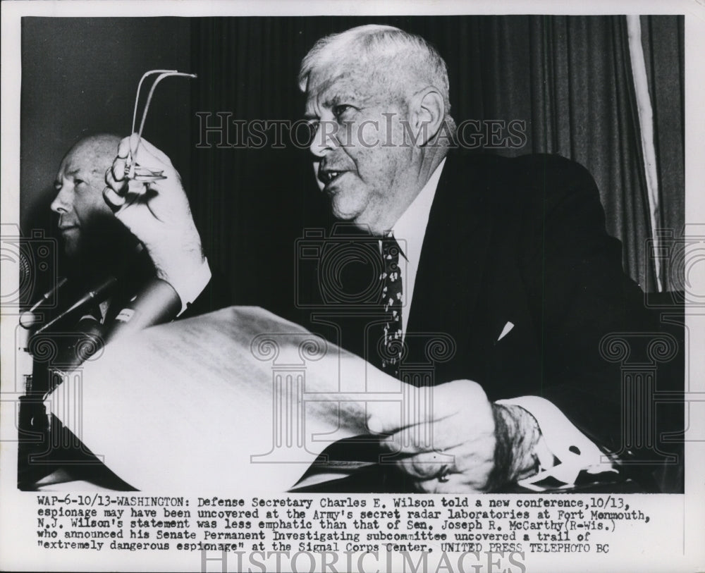 1953 Press Photo Charles E. Wilson During News Conference, Washington, D.C.