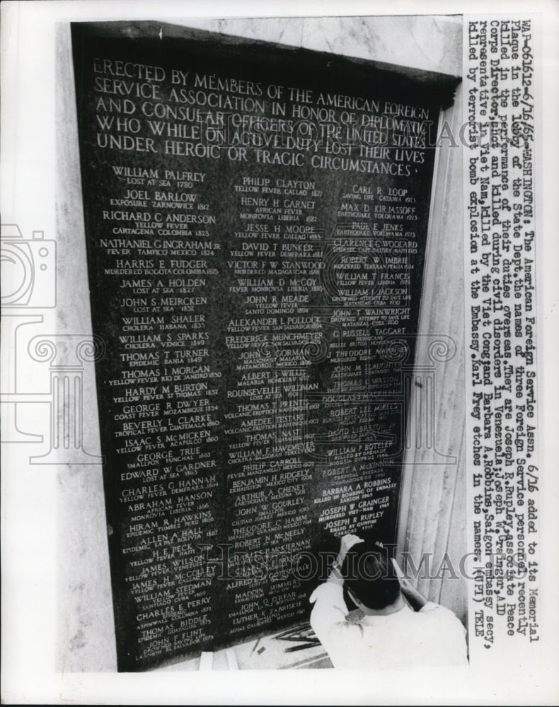 1965 Press Photo American Foreign Service Memorial Plaque in Washington, D.C.