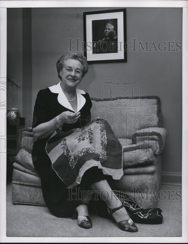 1953 Press Photo Mrs. Charles E. Wilson (Jessie Ann) - nef43708