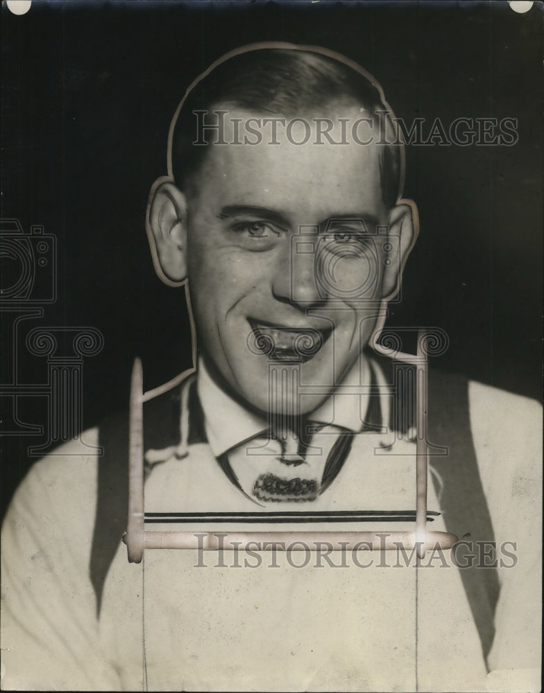 1925 Press Photo George R. Gray, Wounded Veteran of Community Fund Drive