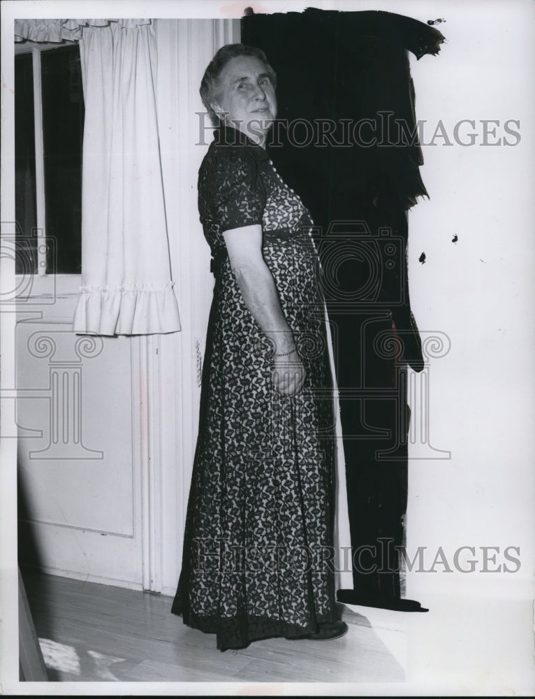 1960 Press Photo Clara Kohl of Lakewood, Ohio - nef43763