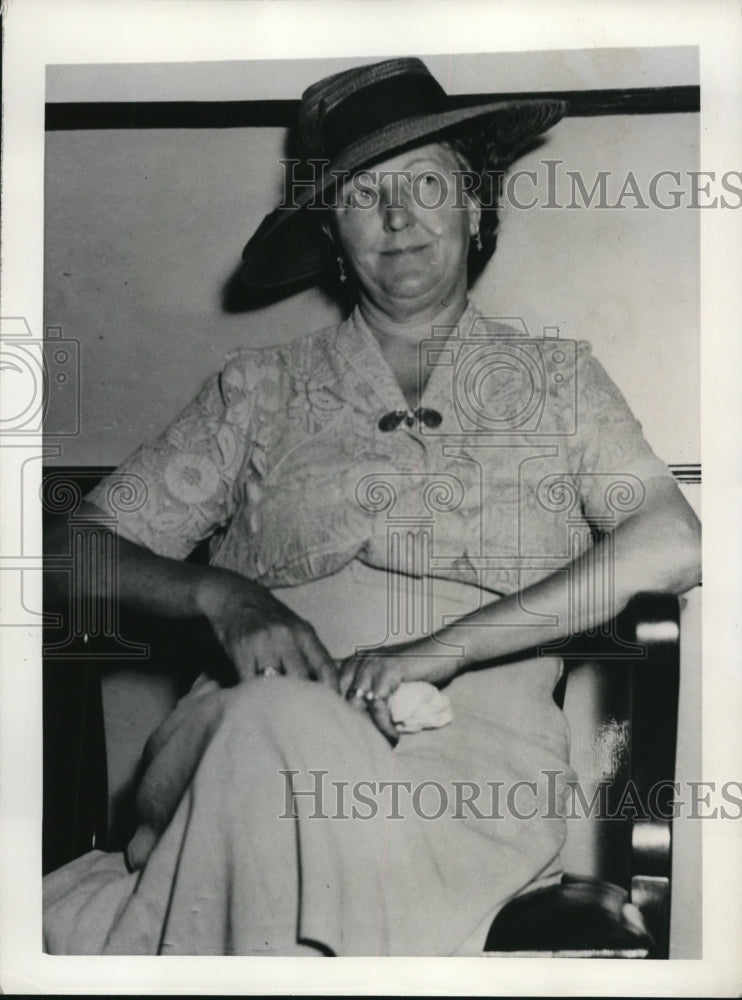 1941 Press Photo Mrs.Clara Traver German Official's wife held on Larceny Charge