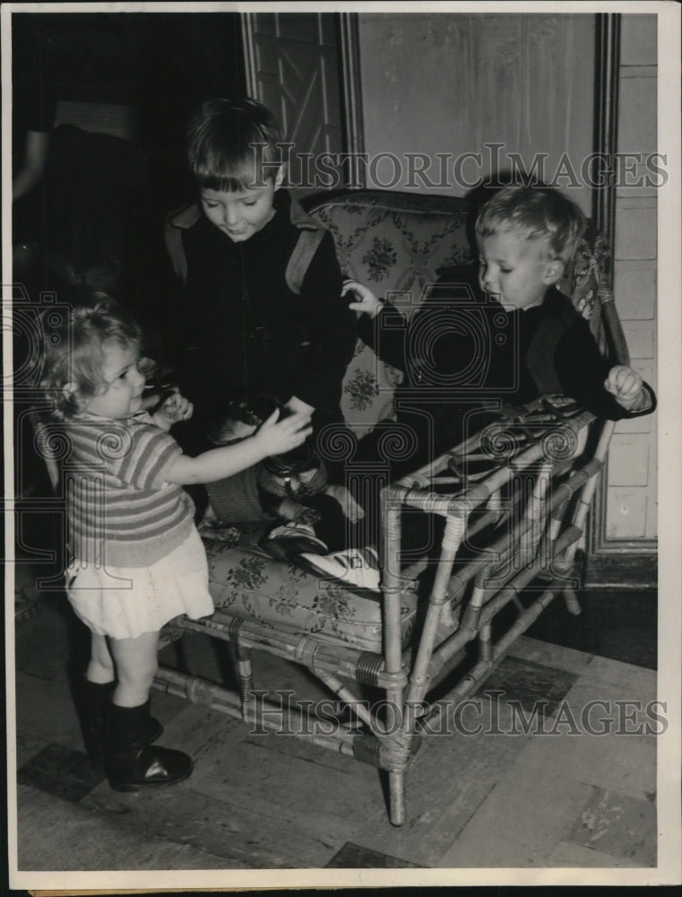 1940 Press Photo Kid Refugees From Orient Arrive in San Francisco via Ship Liner