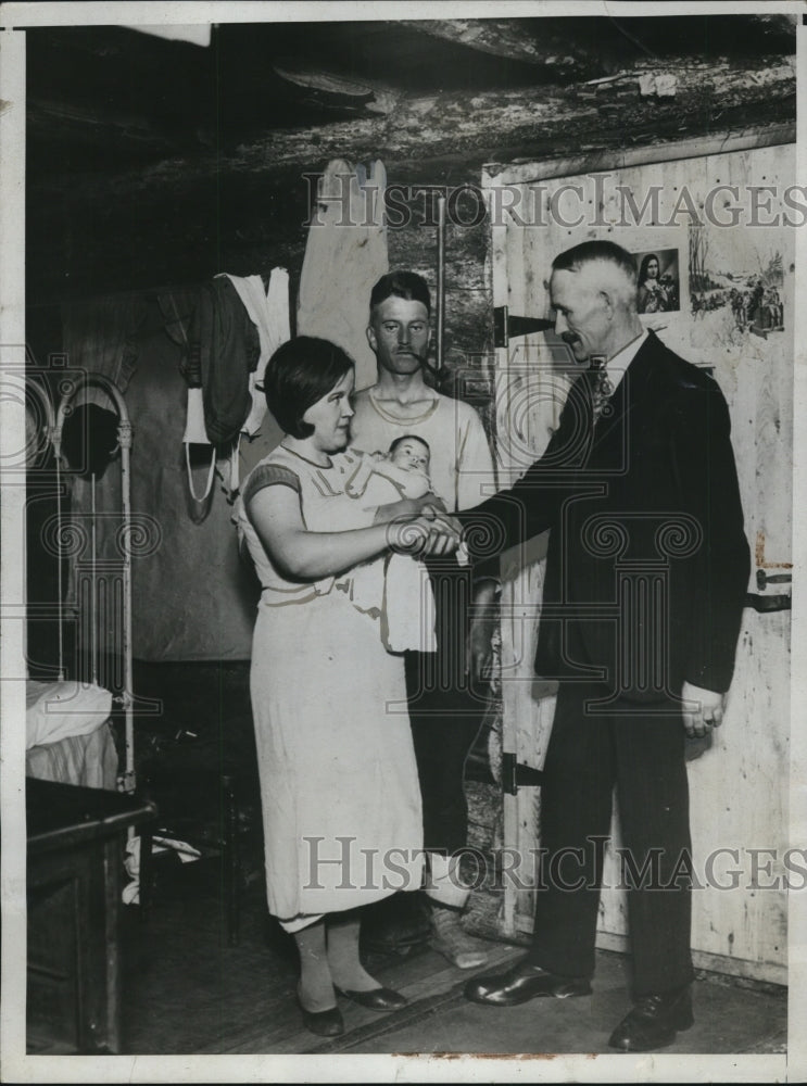 1934 Press Photo Irene Therault's Parents Being Congratulated by Charles Belec
