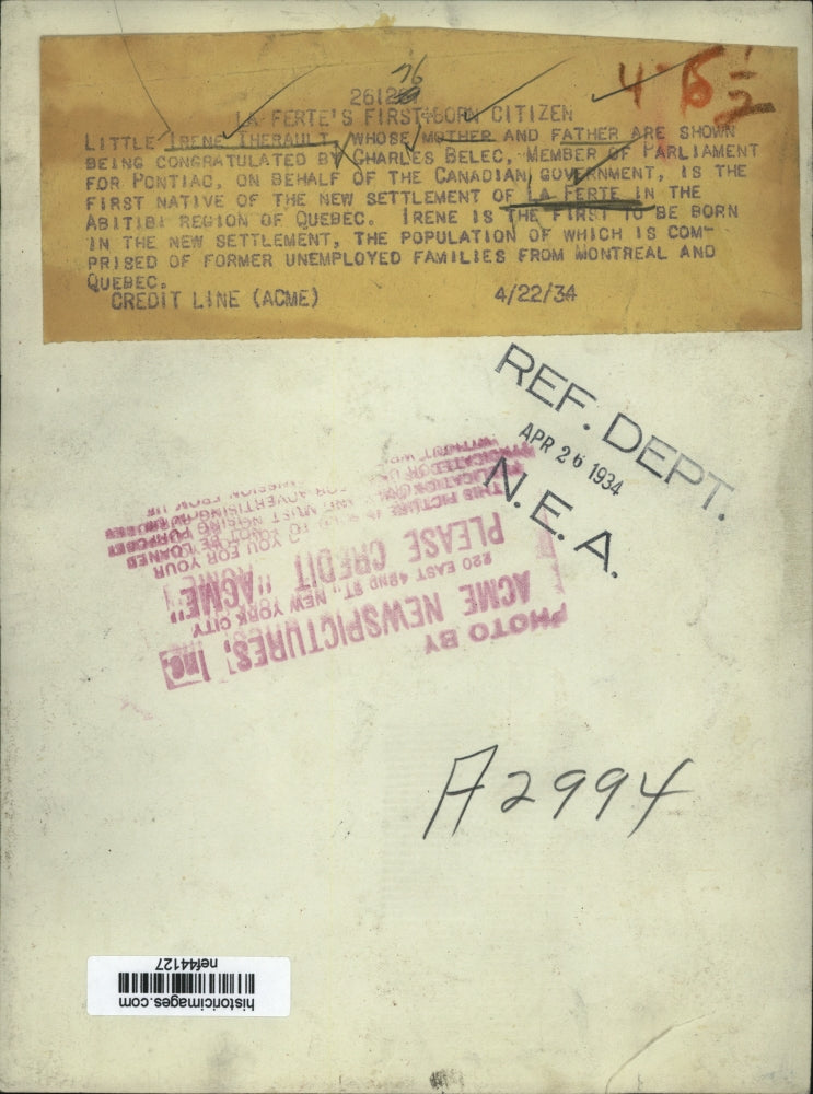 1934 Press Photo Irene Therault's Parents Being Congratulated by Charles Belec