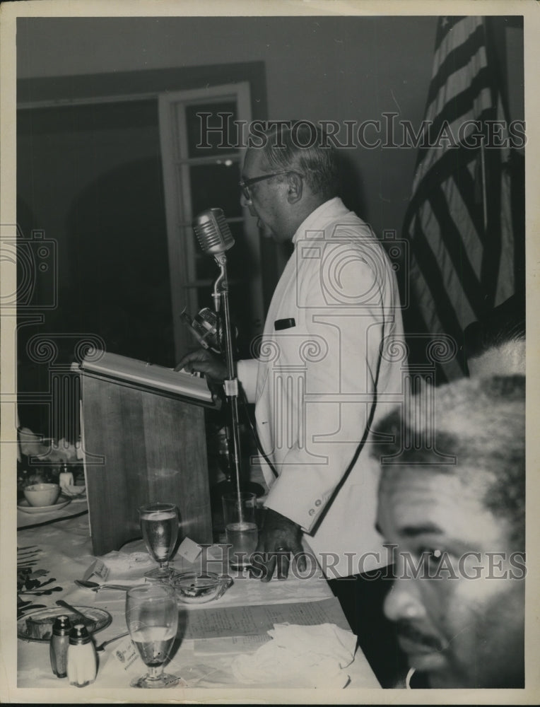 Load image into Gallery viewer, 1963 Press Photo Governor Ralph M. Paiewonsky of the Virgin Islands - nef44170

