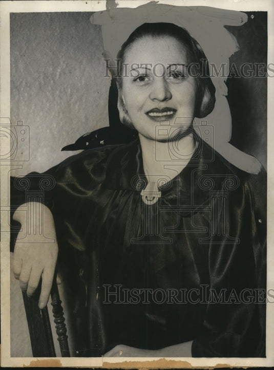 1936 Press Photo Grace Thomasson of Muench-Ware Baby Case, St. Louis - nef44305