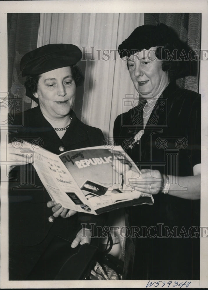 1940 Press Photo Mrs. Robert A. Taft, Mrs. Arthur Vandenberg in Washington, D.C.