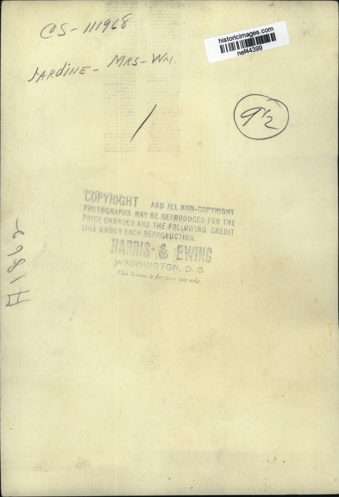 Load image into Gallery viewer, Press Photo Mrs. Ardine Wm. - nef44399
