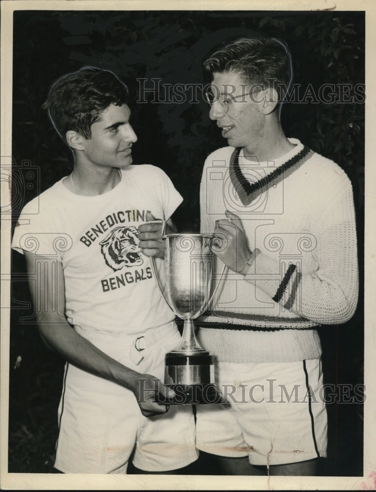 1948 Press Photo Winners w Press Trophy at Cleveland Heights Tennis Club- Historic Images