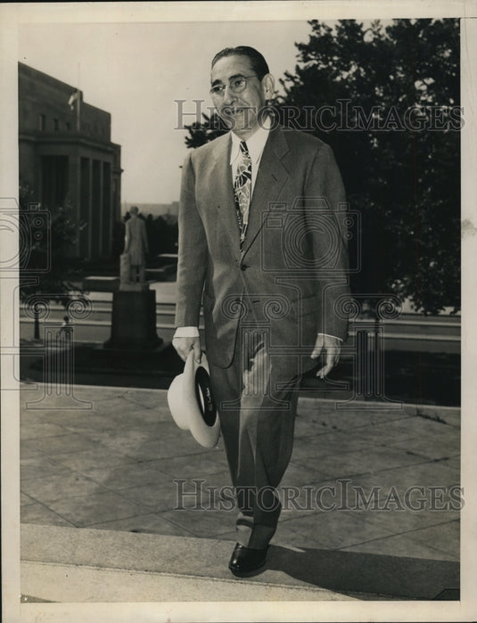 1947 Press Photo Murray Garsson Arriving at court, Washington, D.C. - nef44531