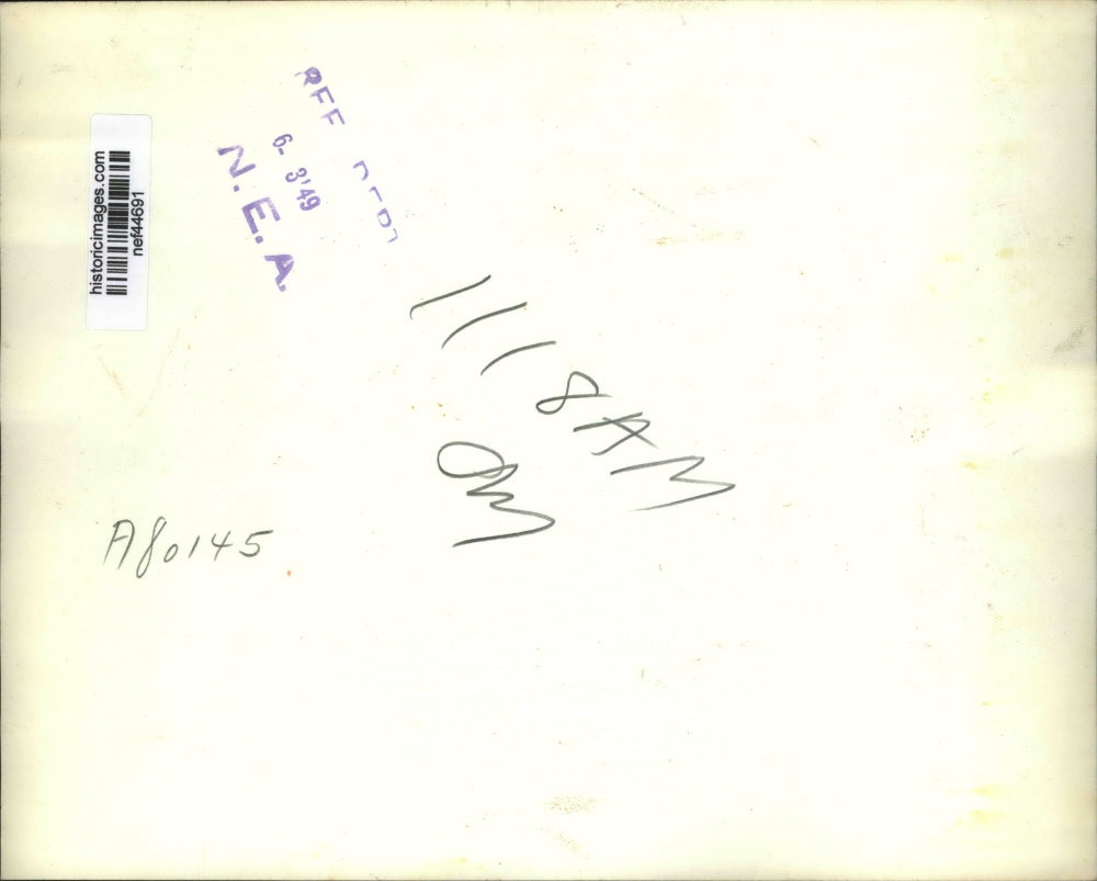 1949 Press Photo Richard Joseph in Welland Hospital, Shot by George Szendrei