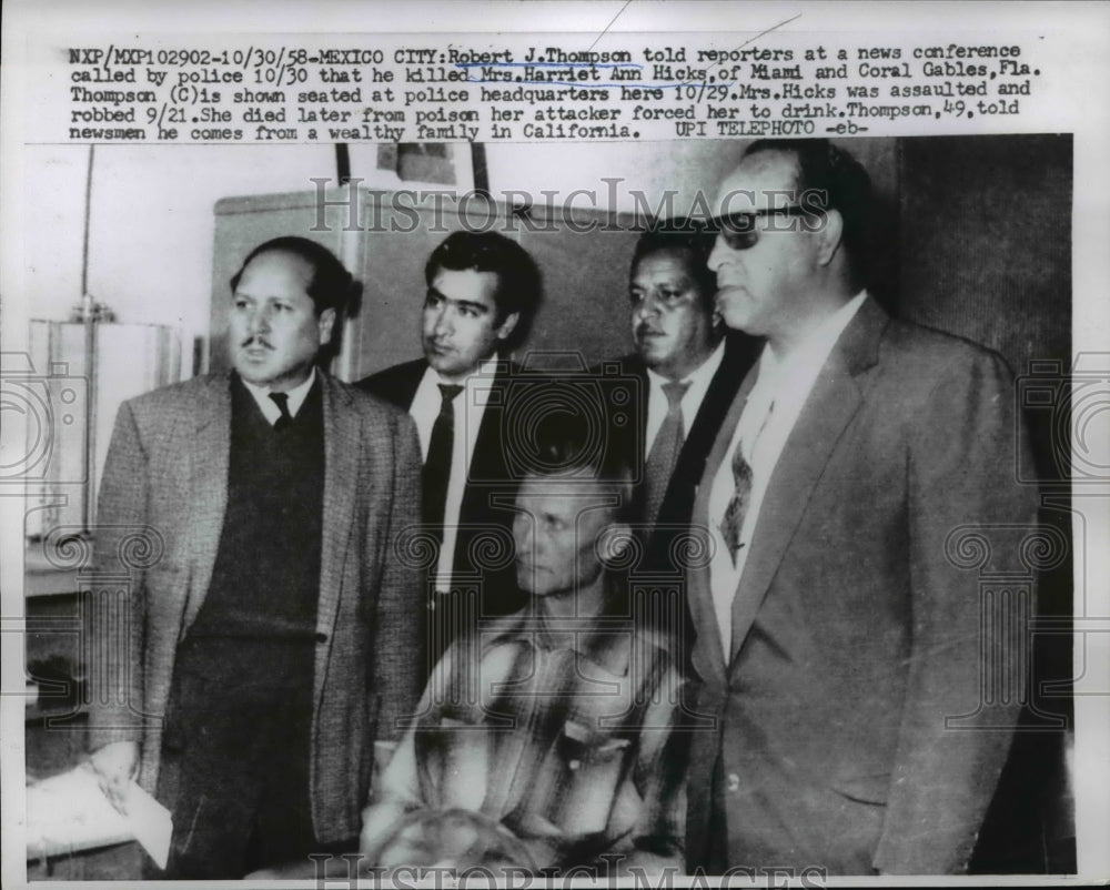 1958 Press Photo Robert J. Thompson at Police Headquarters, Mexico City