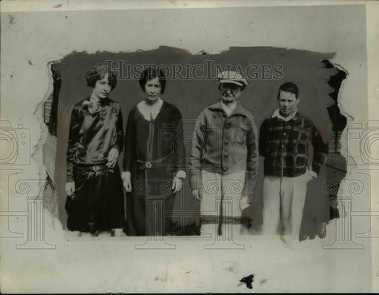 1929 Press Photo War Vet William Keller Son Robert & Wife and Daughter