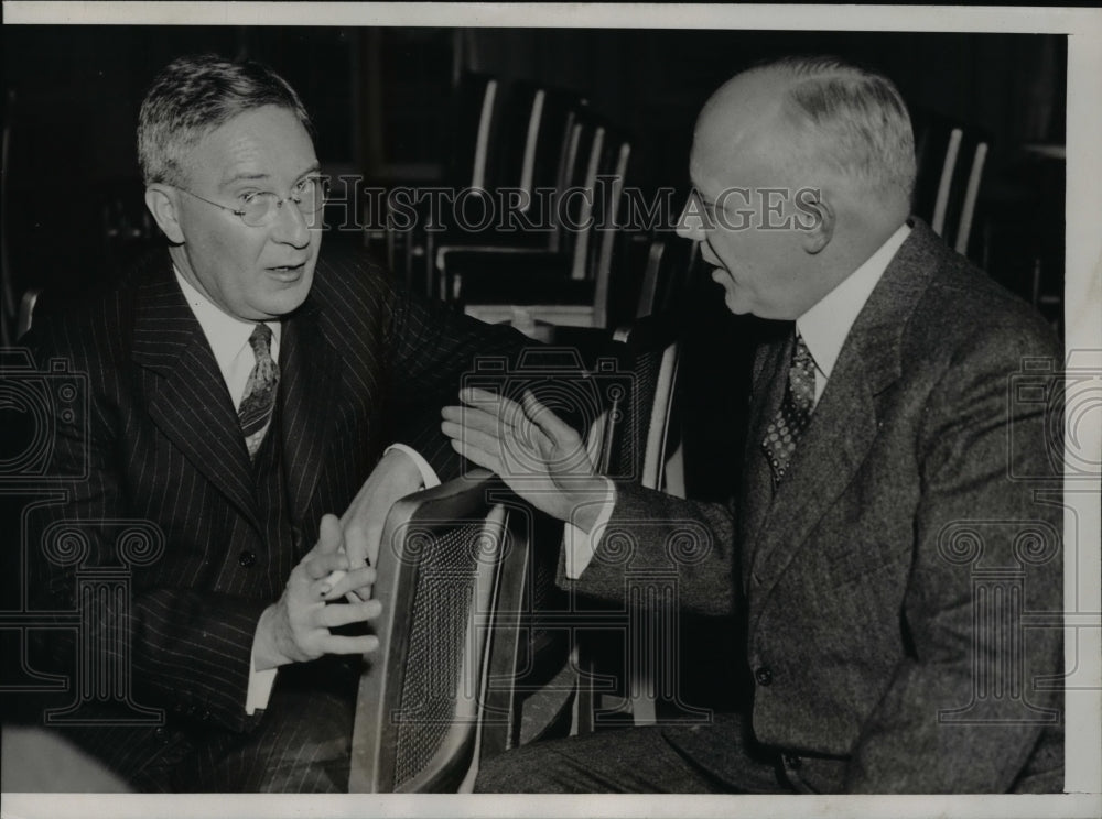 1938 Press Photo Fitzgerald Hall, M.W. Clement Meeting on Railroad Wage Cuts