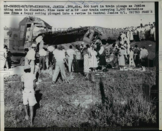 1957 Press Photo Train Wreck in Kingston, Jamaica - nef44806