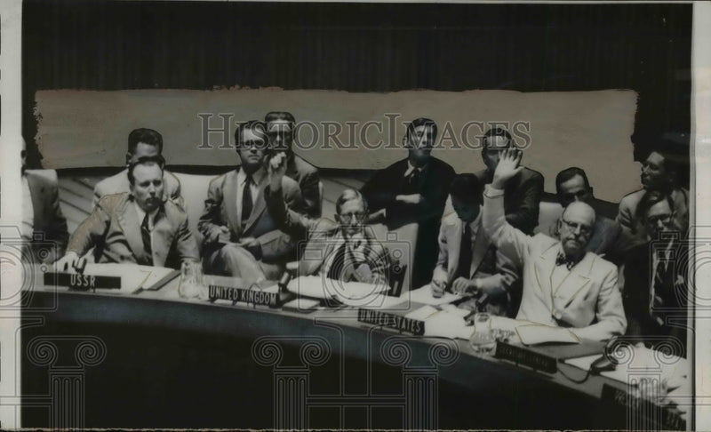 Load image into Gallery viewer, 1952 Press Photo United Nations Security Council Meeting - nef44840
