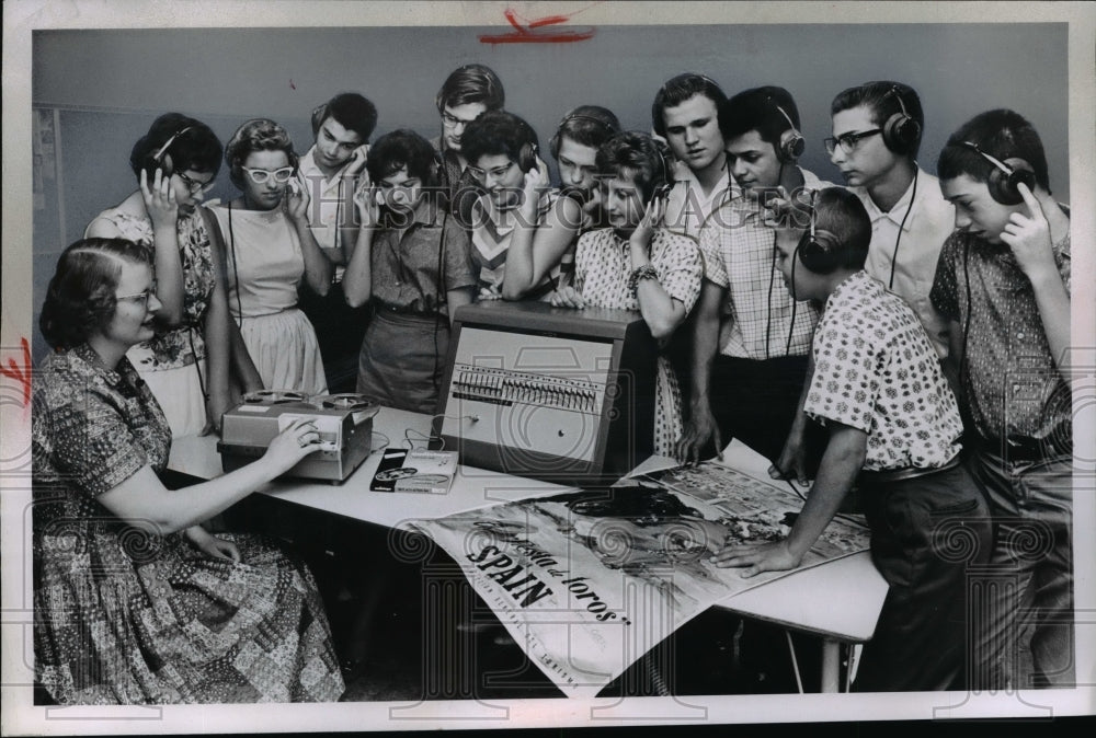 1961 Press Photo Parma High School Students Using Headphones - nef44889