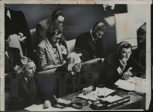 1953 Press Photo United Nations NY Soviet Delegate Vishinsky, Britain's Lloyd