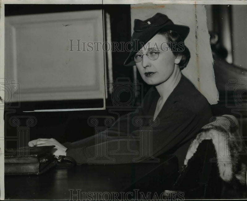 Load image into Gallery viewer, 1934 Press Photo Bessie Van der Meulen - nef44933
