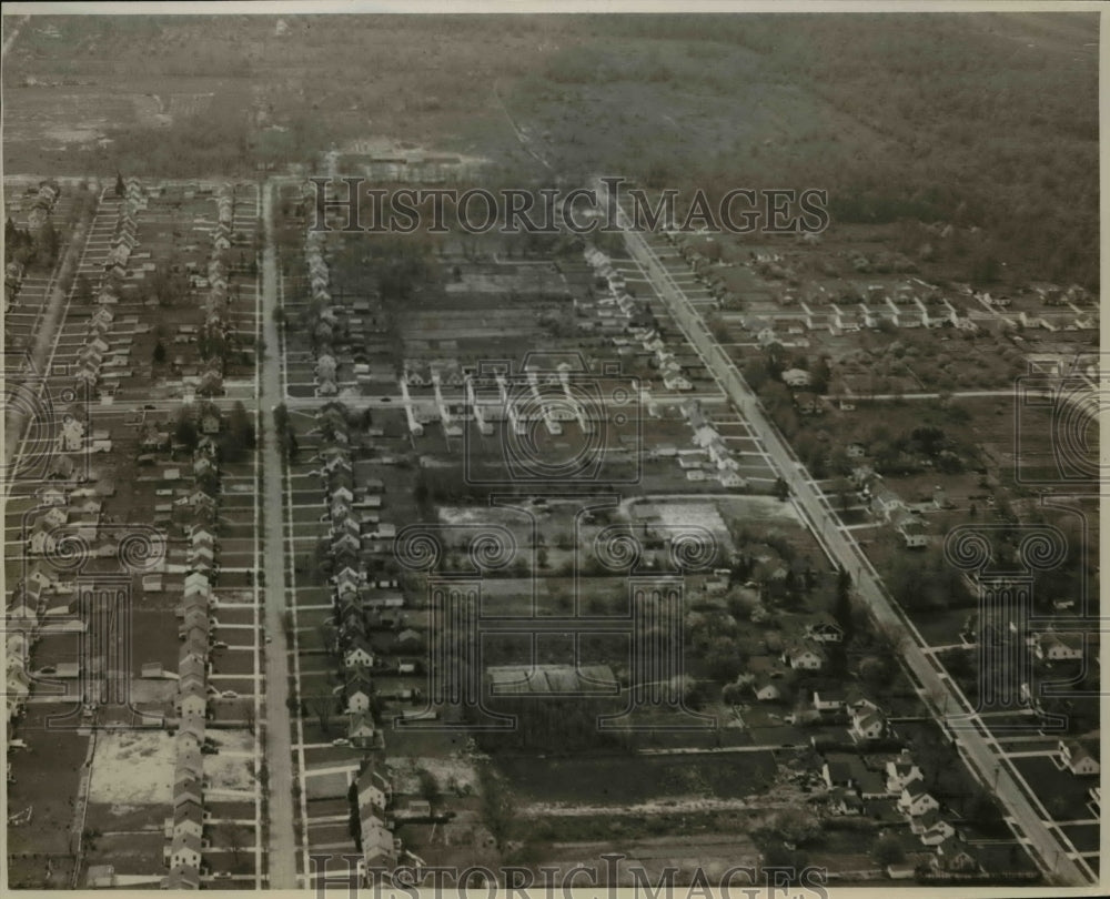 1955 Press Photo Mile Wide Band for Pike #2 Looking South from Mayfield Rd. Ohio- Historic Images