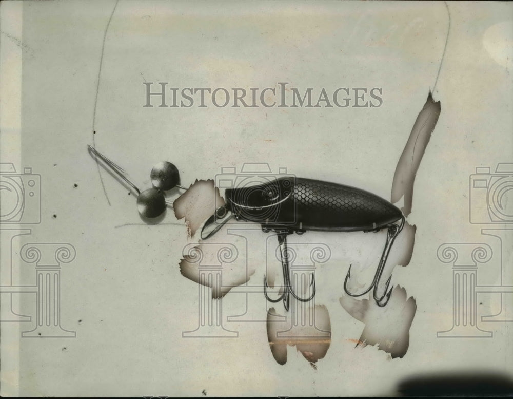 1933 Press Photo Fishing Rod Bait Closeup - nef45077