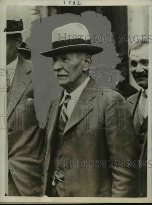 1930 Press Photo Charles Leopold Hartmann in Paris, France After Spy Trial