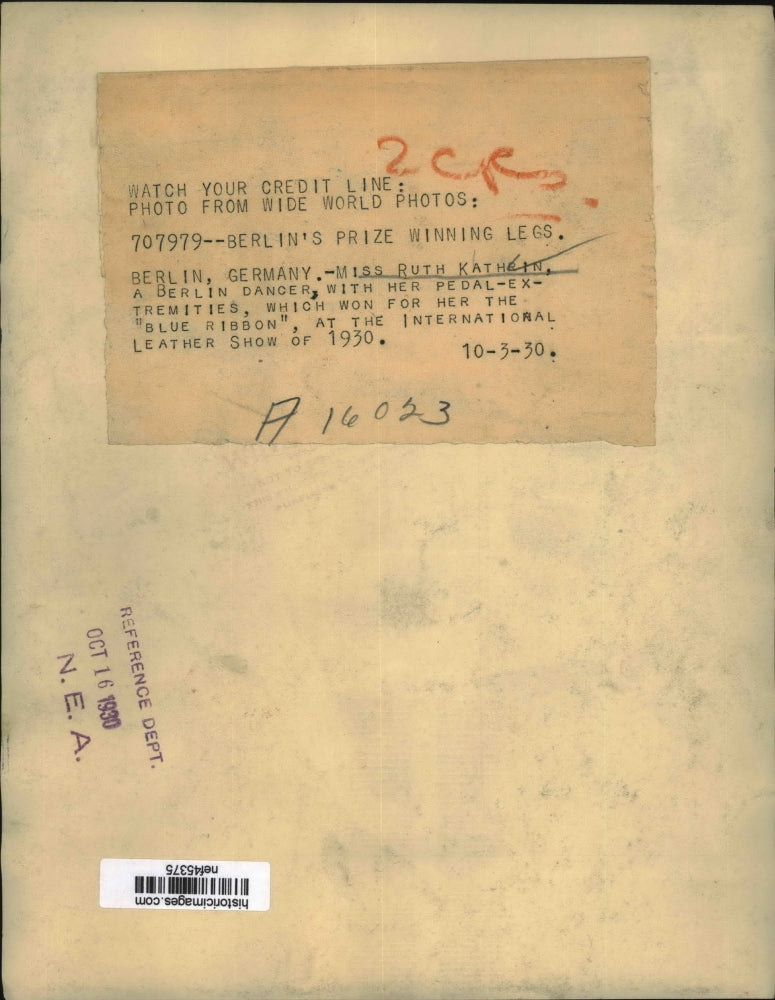 1930 Press Photo Ruth Kathrin, Won Blue Ribbon Best Legs at Int'l Leather Show