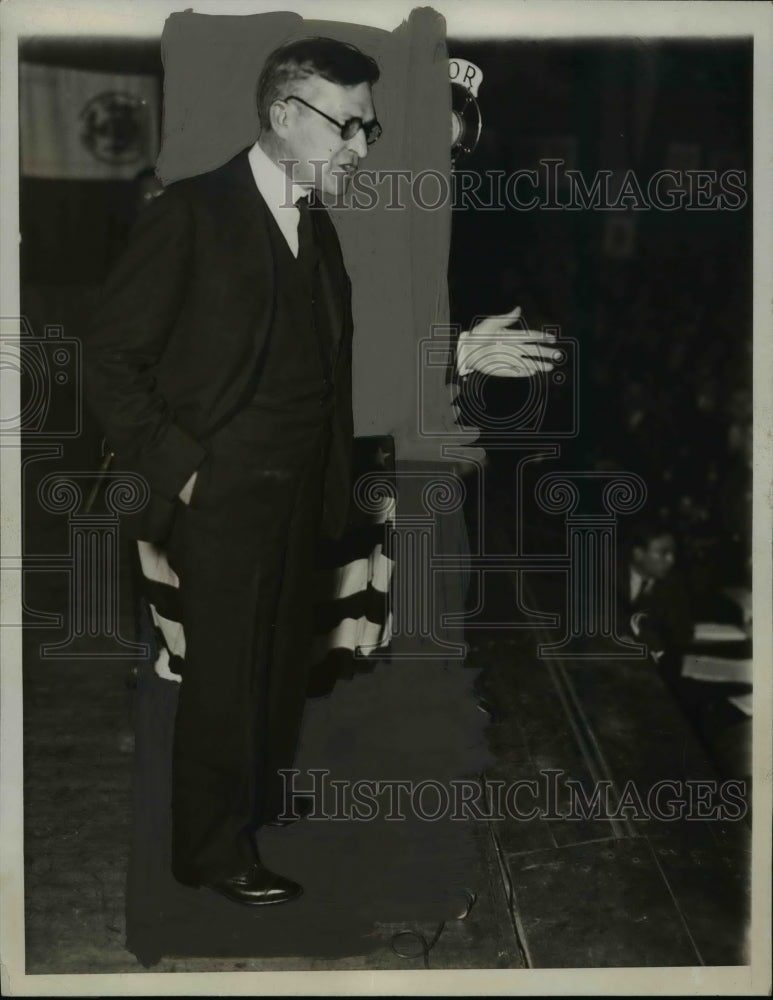 1932 Press Photo Baker - nef45577