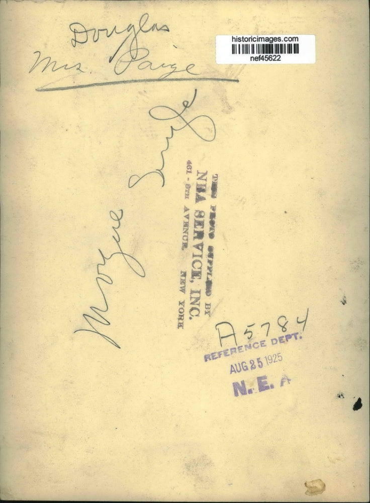 1925 Press Photo Mrs. Douglas Page - nef45622
