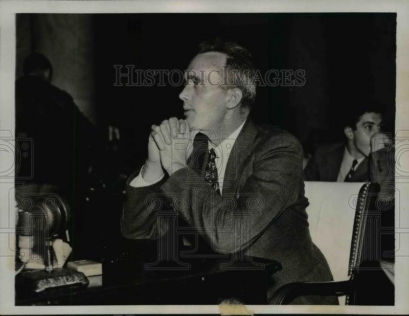 Load image into Gallery viewer, 1937 Press Photo Harry E.Grimm representing the Employees Central Committee
