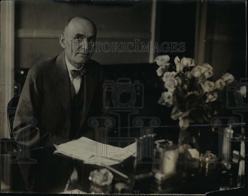 Load image into Gallery viewer, 1925 Press Photo William Jardine Secretary of Agriculture in Office - nef45954
