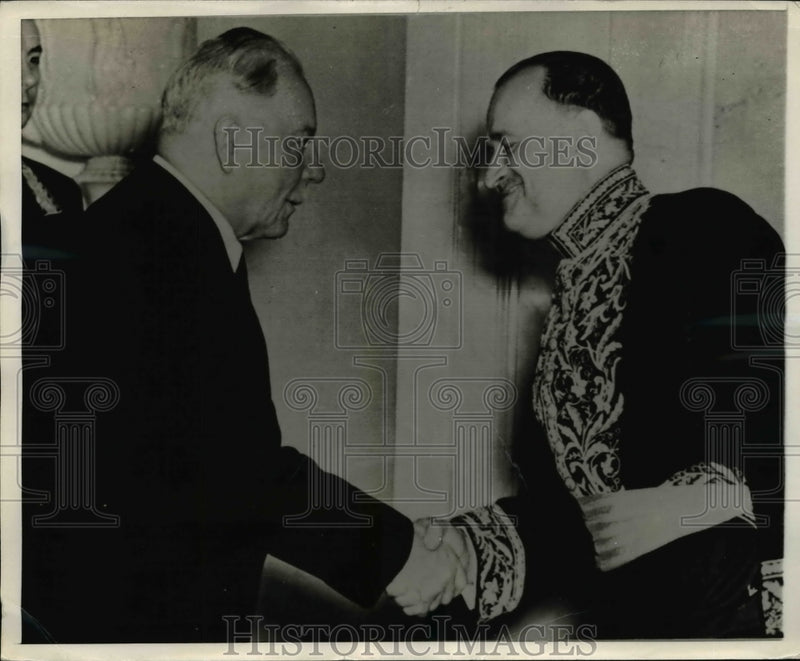 Load image into Gallery viewer, 1970 Press Photo Maurice Dejean French Ambassador Meets M. Voroshilov
