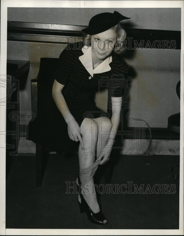 1939 Press Photo Alice Weodson demanding for injuries from Motorcycle accident
