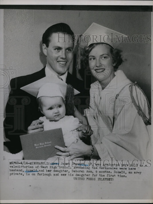 Press Photo Mrs James Stewart Graduated as Valedictorian of West High School
