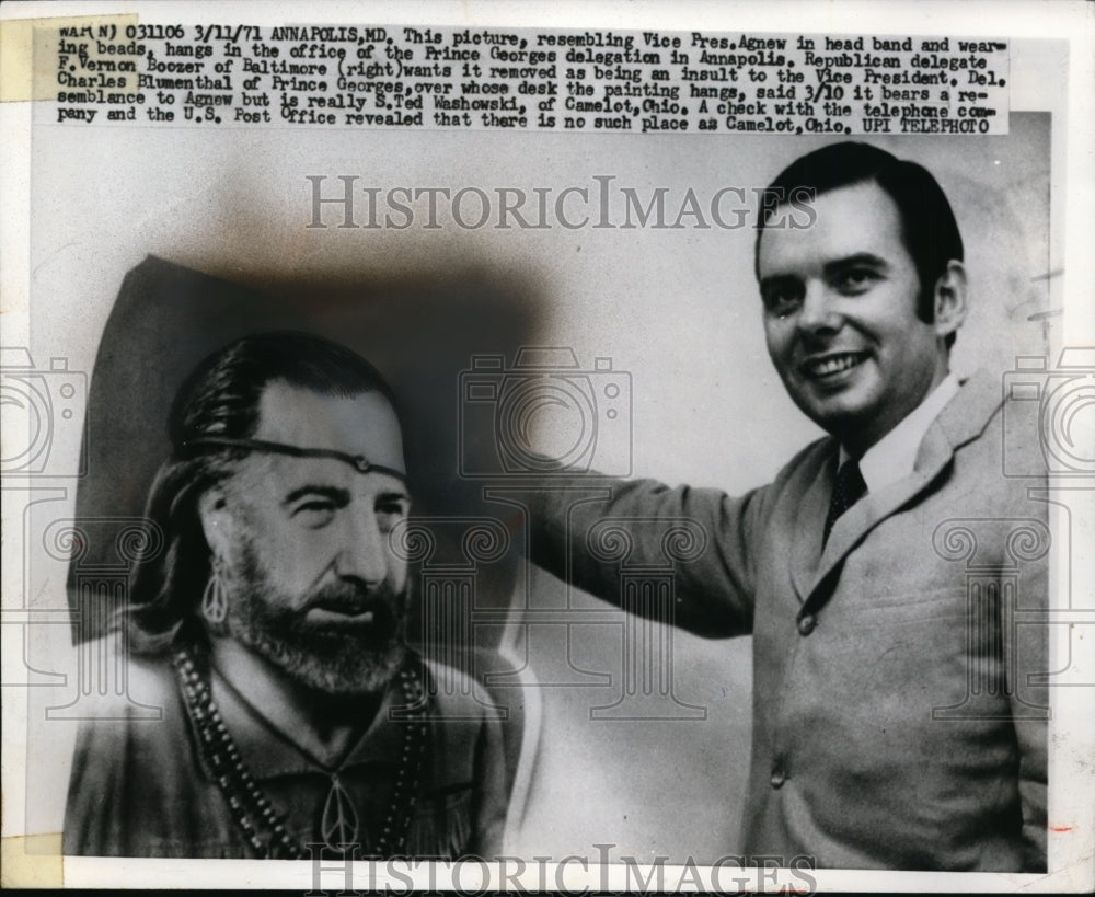 1971 Press Photo Picture resembling Spiro Agnew hang in office on Prince George