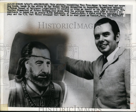 1971 Press Photo Picture resembling Spiro Agnew hang in office on Prince George