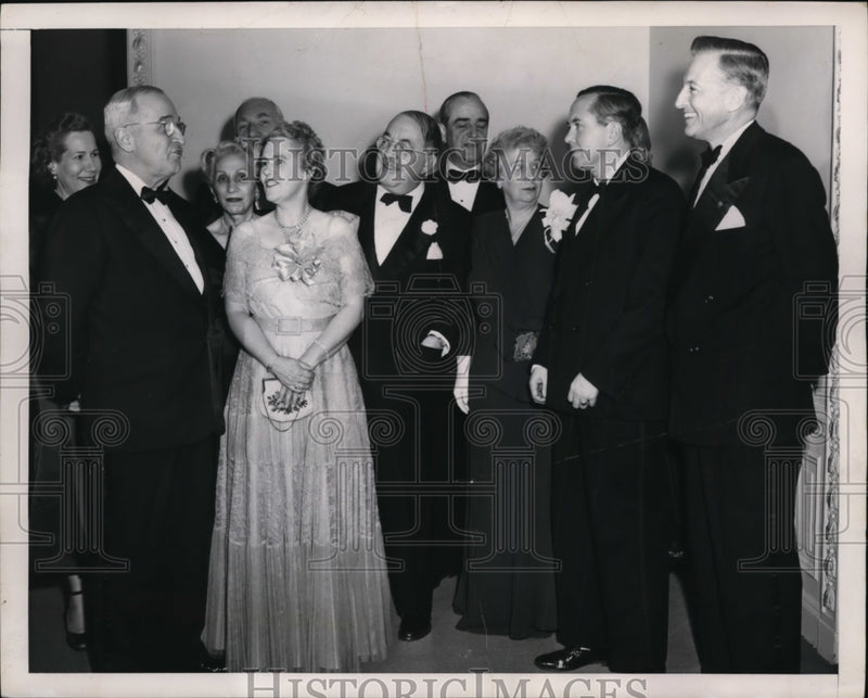 Load image into Gallery viewer, 1948 Press Photo Pres &amp; Mrs Truman Attend Opening of New 71-Seat Theater
