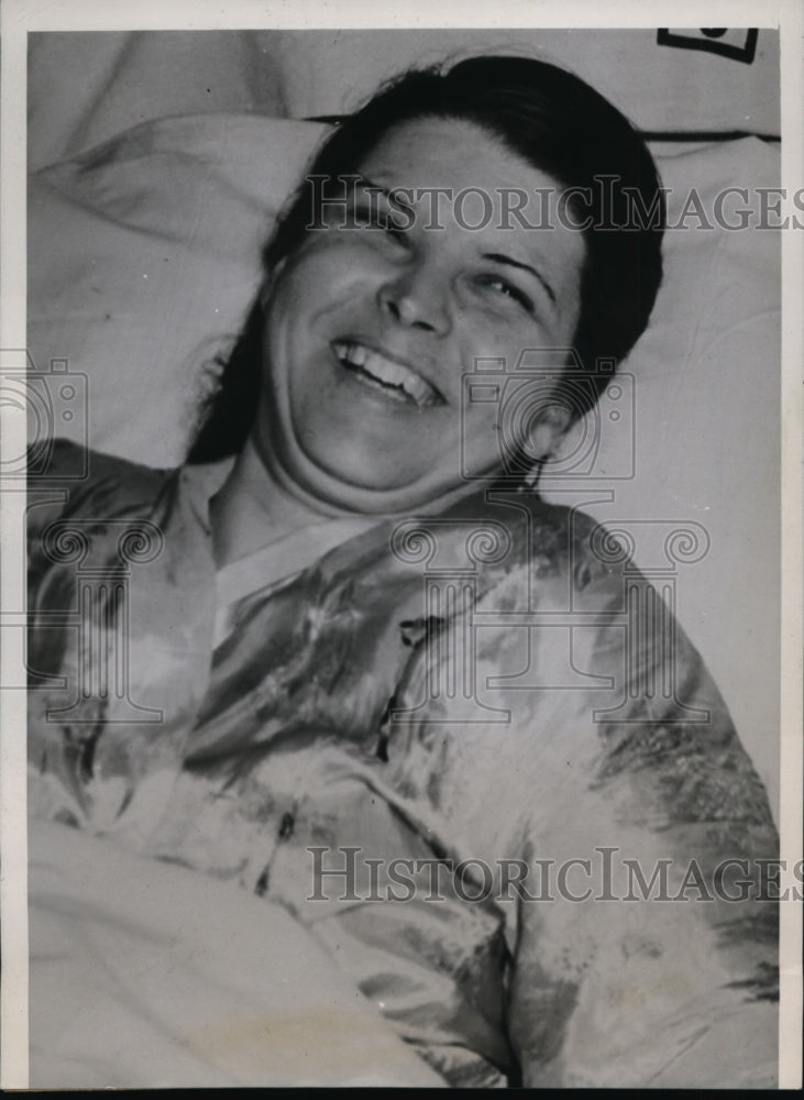 1939 Press Photo Mrs.Homer L. Pirce able to talk after five years of Silence