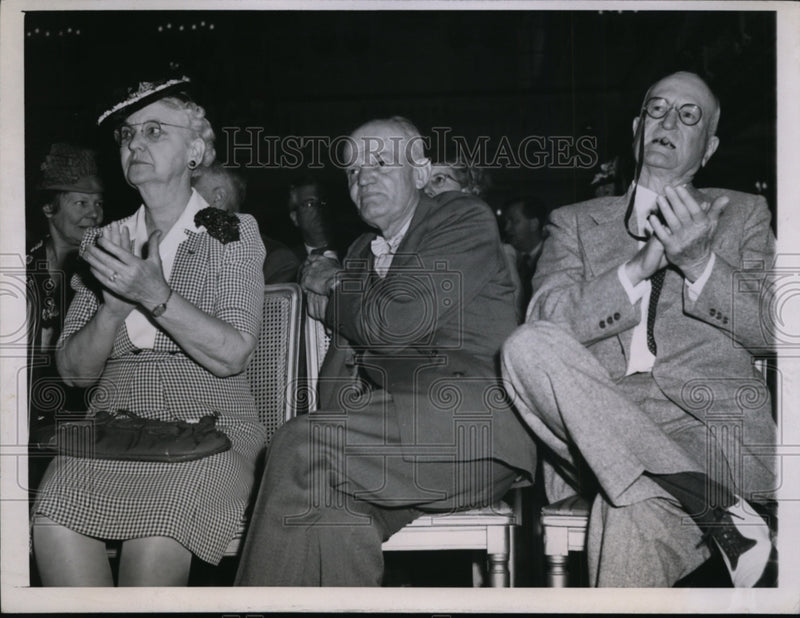 Load image into Gallery viewer, 1944 Press Photo Session of Resolutions Committee of Republican Party
