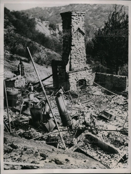1936 Press Photo Chimney Symbolizes Devastation of Malibu Mountain Fires