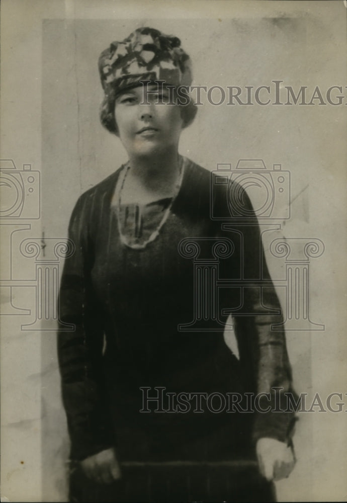 1921 Press Photo Mrs Maud AH Andrews Wife of Herbert T Andrews - nef47474