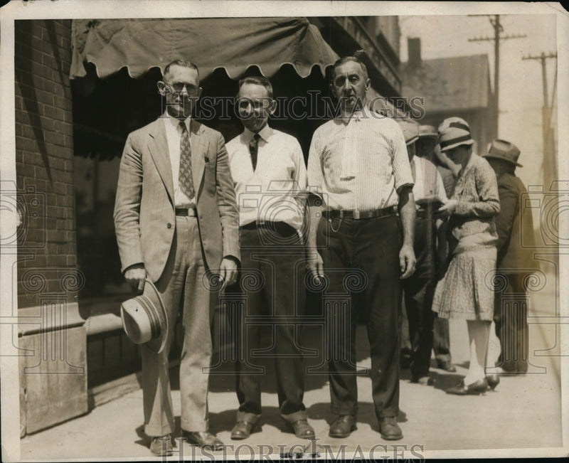 Load image into Gallery viewer, 1937 Press Photo W.A. Abbott, John Emerick, George Hammel - nef47650
