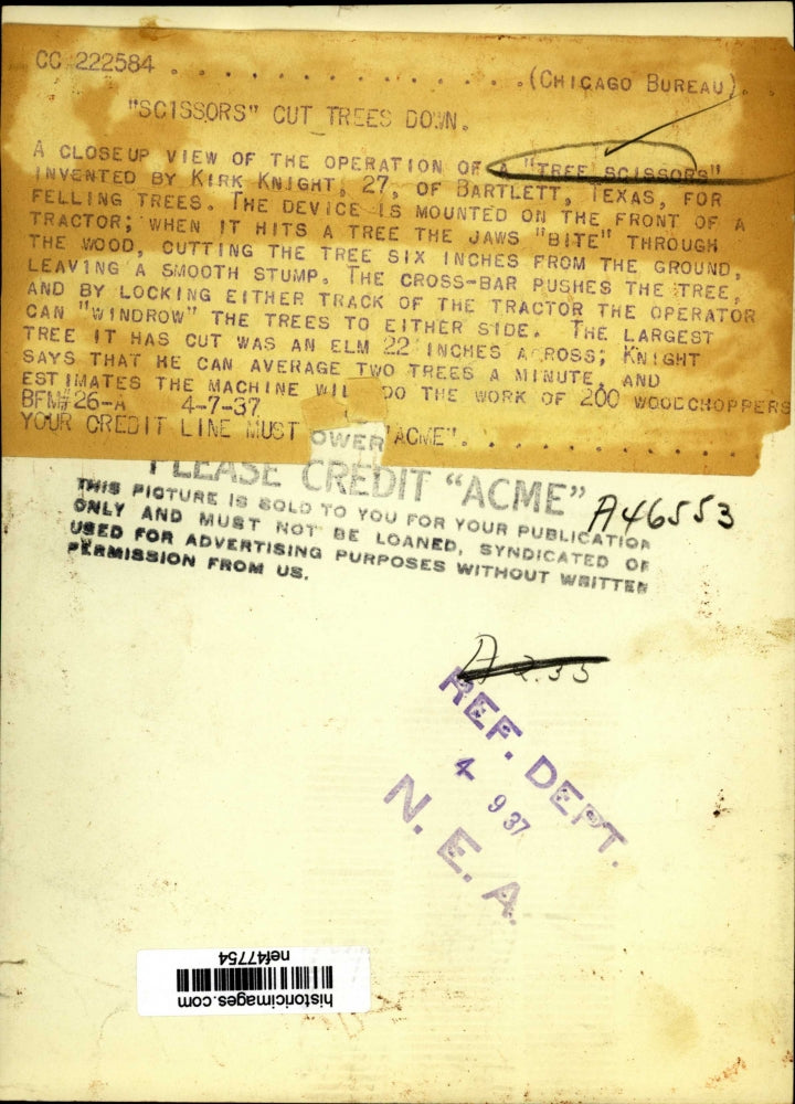 Load image into Gallery viewer, 1937 Press Photo Operation of "Tree Scissors" invented by Kirk Knight
