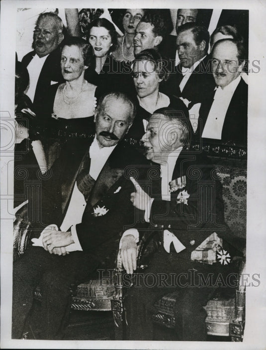 1933 Press Photo Albert Lebrun, Lord Tyrrell at British Embassy Ball - nef48065