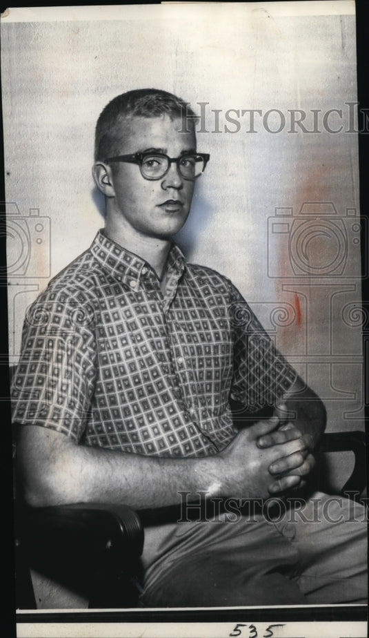 1962 Press Photo Cyrus Easton Grandson on millionaire Industrialist Cyrus Easton
