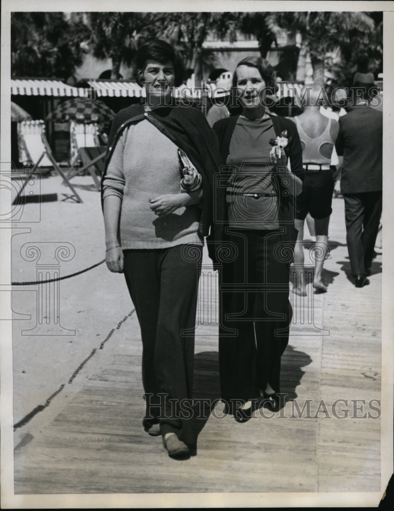 1936 Press Photo Mrs Doublas Paige & Mrs Lucius P Oreway Pictured in Palm Beach